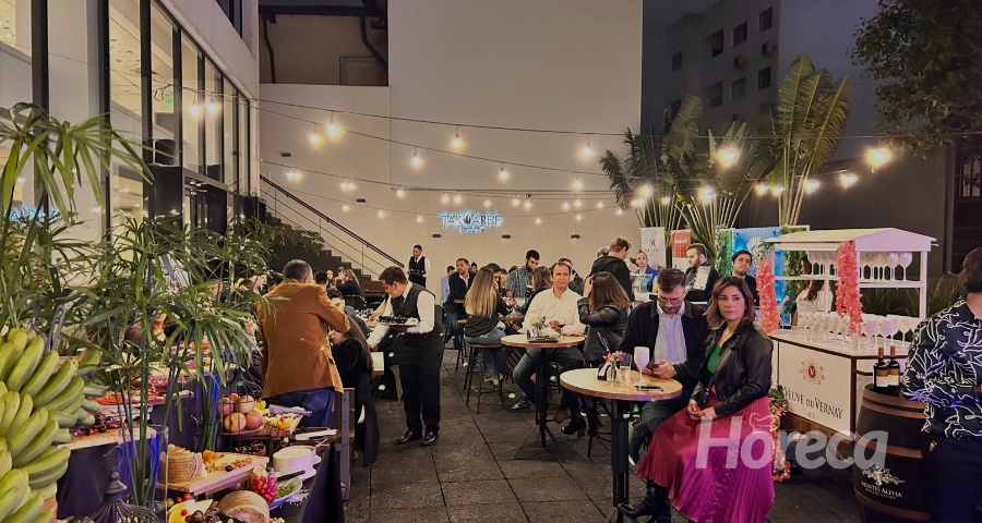 Takuare´e Brasas Festeja 2 Años de éxito con nueva carta menú